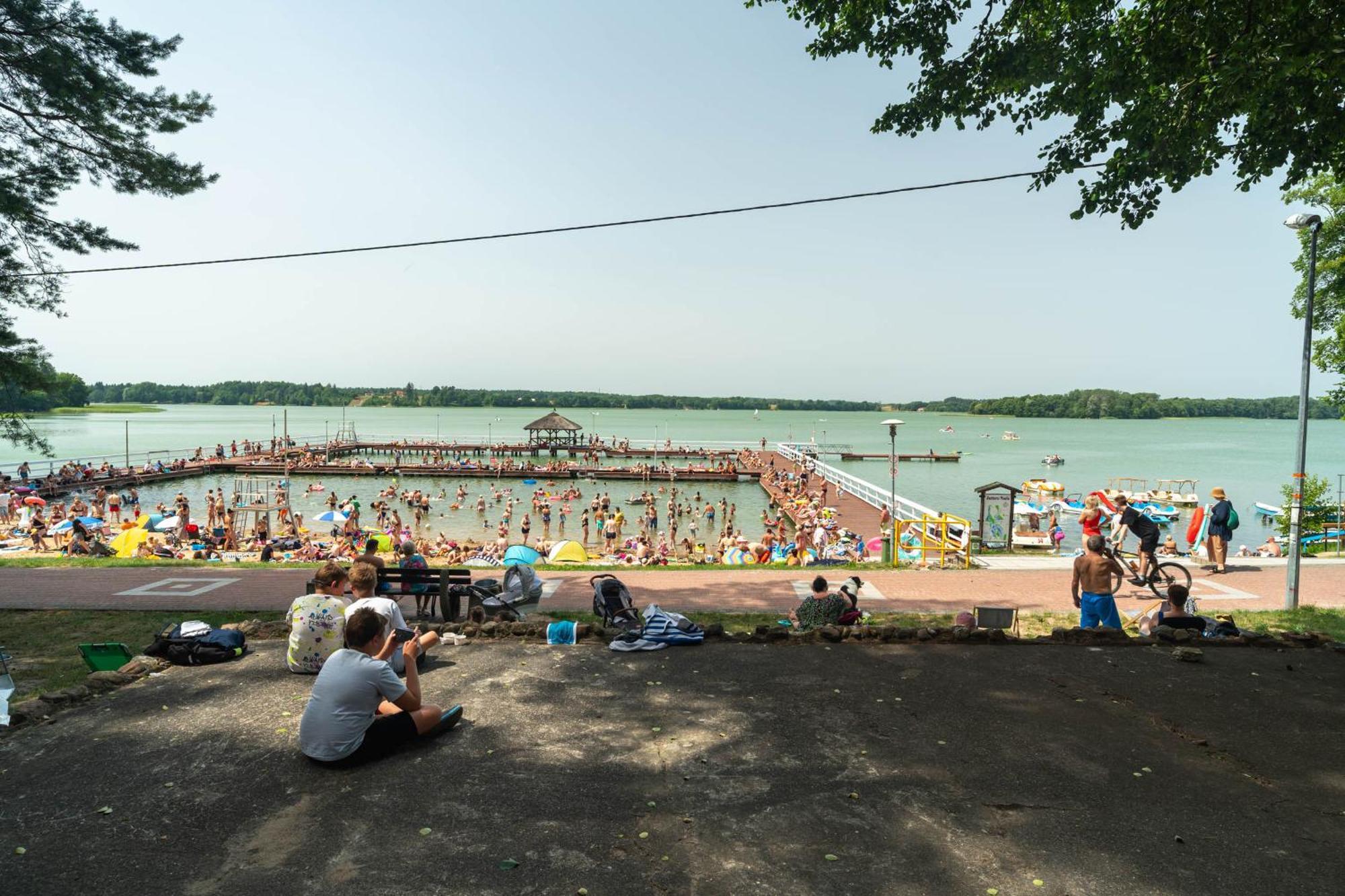 Domek Nad Jeziorem Kretowiny Exterior foto